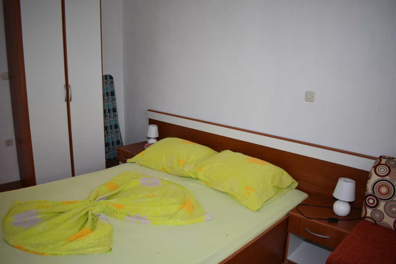 Apartmani Kulas Pakoštane Εξωτερικό φωτογραφία
