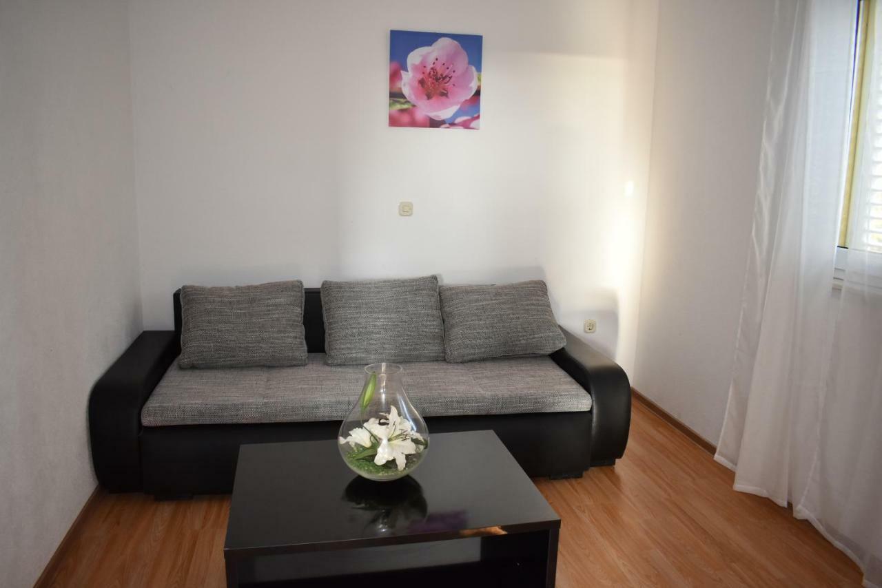 Apartmani Kulas Pakoštane Εξωτερικό φωτογραφία