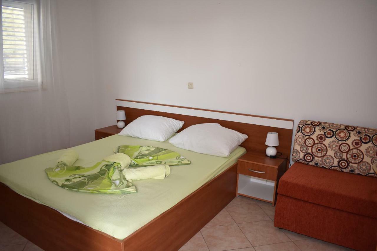Apartmani Kulas Pakoštane Εξωτερικό φωτογραφία