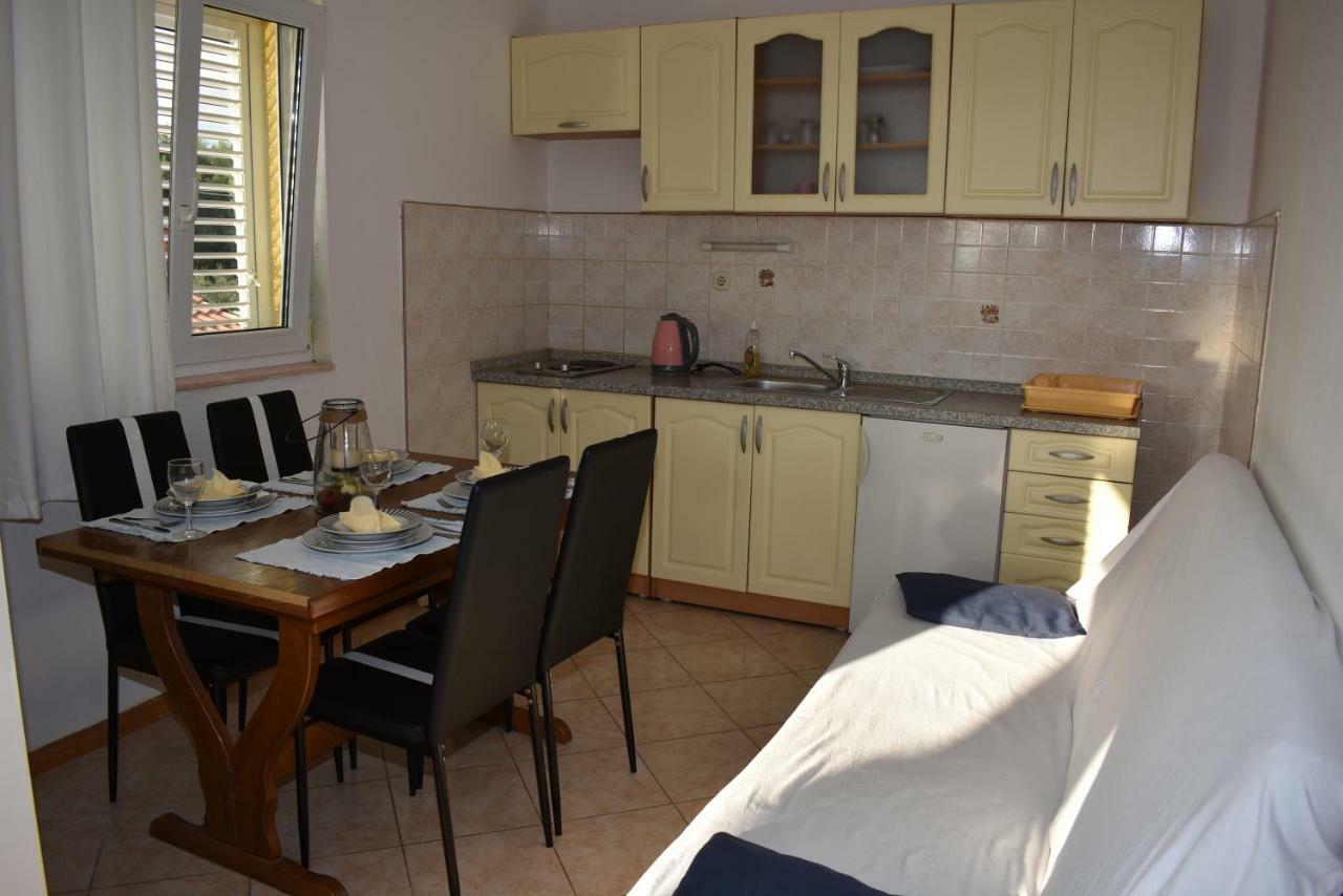 Apartmani Kulas Pakoštane Εξωτερικό φωτογραφία